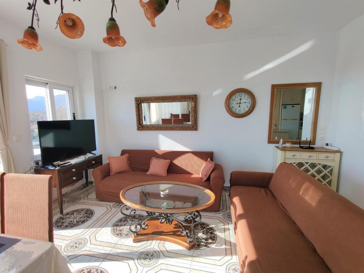 Lakena Sunset View Villa Menetaí Екстериор снимка