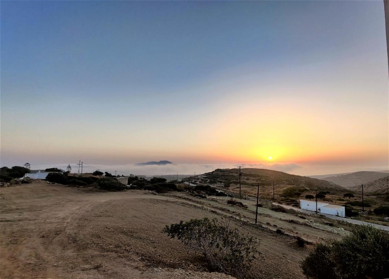 Lakena Sunset View Villa Menetaí Екстериор снимка